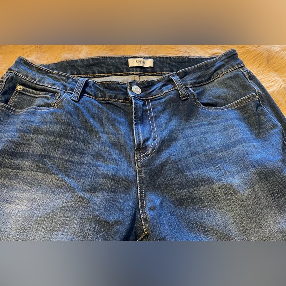 Woman’s Kensie jeans size 12 straight leg - Picture 4 of 8